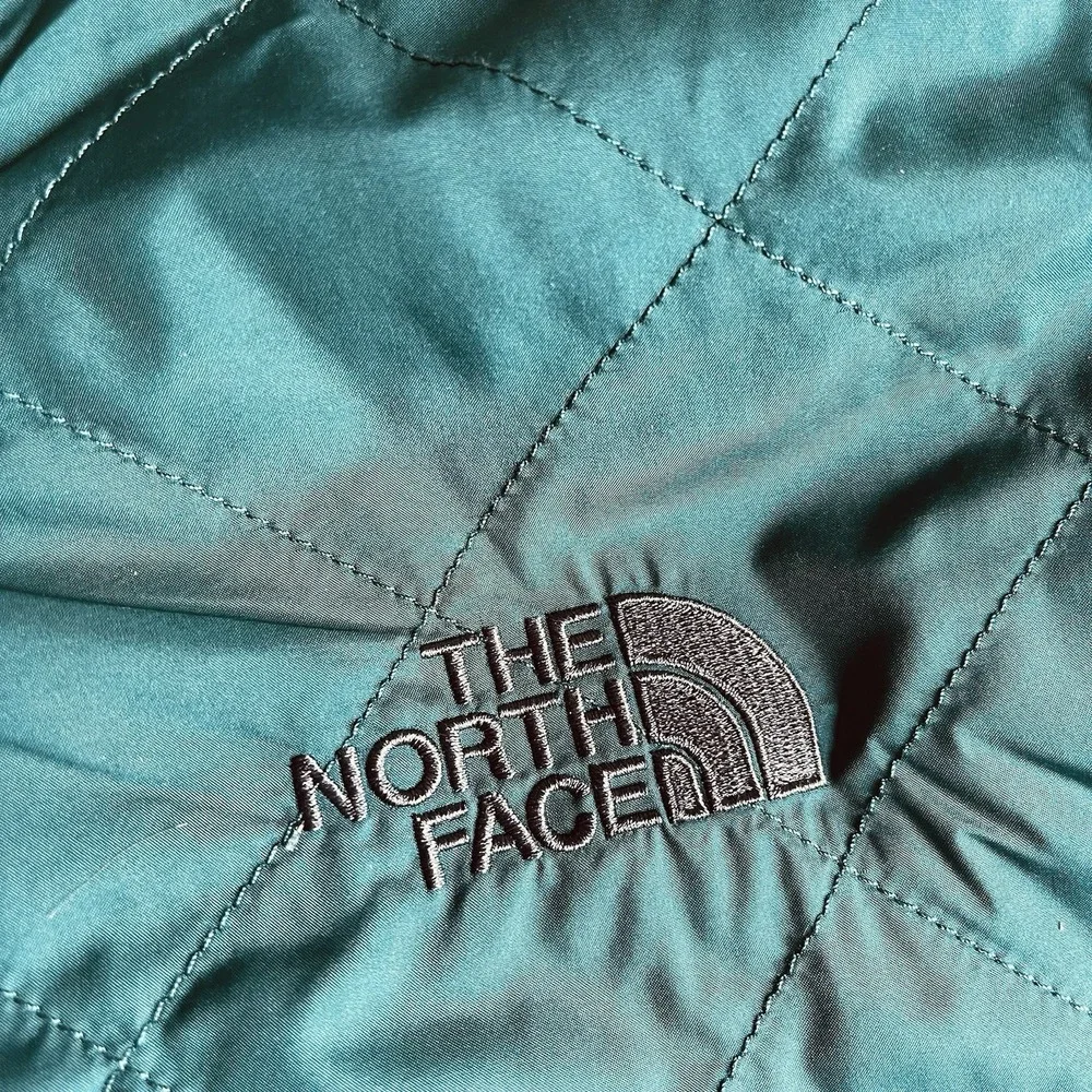 The North Face Jacket Mens Medium Green Quilted Snap Front Sherpa Lined Puffer
